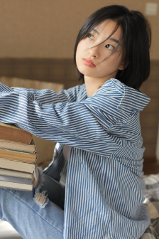 《紧缚奴隷调教され女教师》